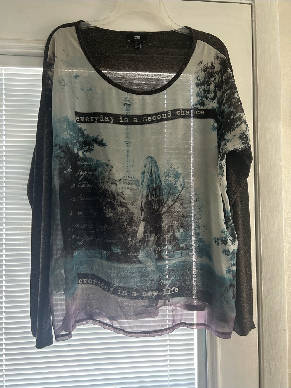 Graphic Long-Sleeve Tee - Black & Teal Scenic Print
